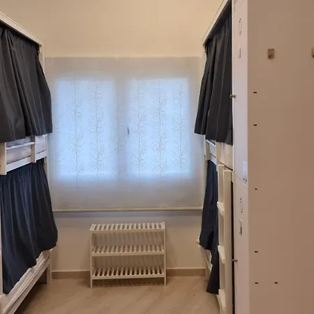 Sixtos No Caminho - No Bike Storage Σαντιάγο ντε Κομποστέλα