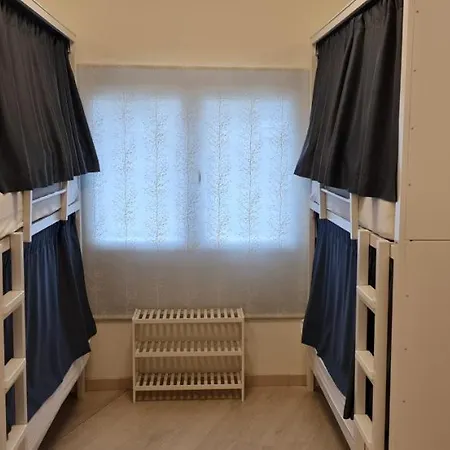 Sixtos No Caminho - No Bike Storage Hostel Σαντιάγο ντε Κομποστέλα