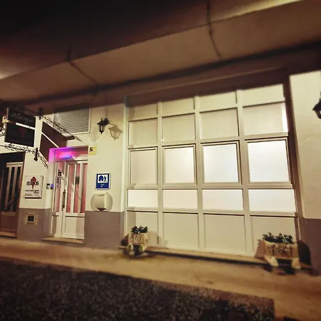 Sixtos No Caminho - No Bike Storage Hostel