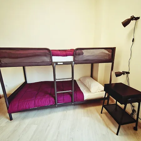 Sixtos No Caminho - No Bike Storage * Σαντιάγο ντε Κομποστέλα