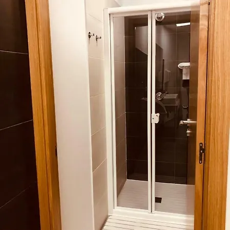 Sixtos No Caminho - No Bike Storage