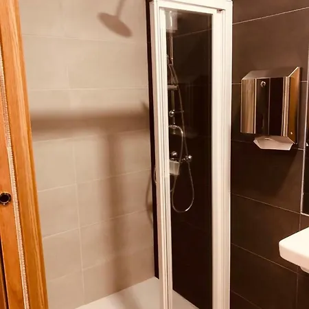 Sixtos No Caminho - No Bike Storage Santiago de Compostela