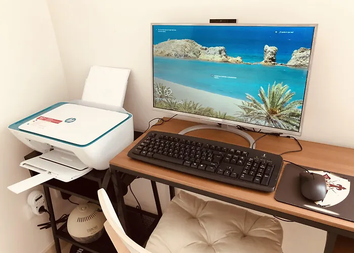 Sixtos No Caminho - No Bike Storage Santiago de Compostela