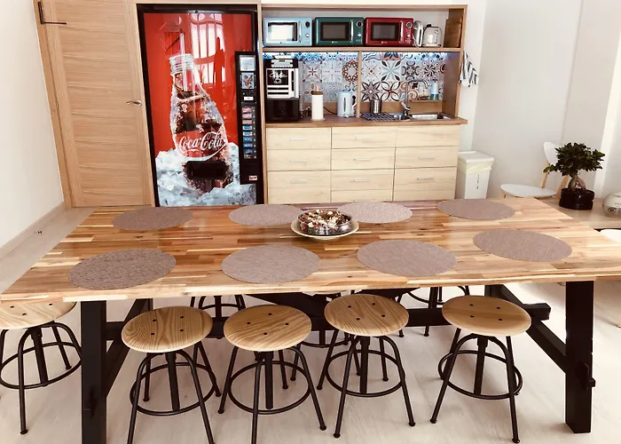 Sixtos No Caminho - No Bike Storage Hostel Santiago de Compostela