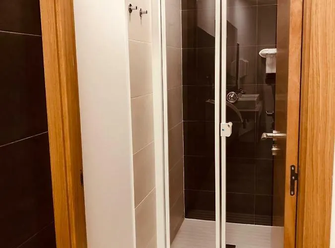 Sixtos No Caminho - No Bike Storage