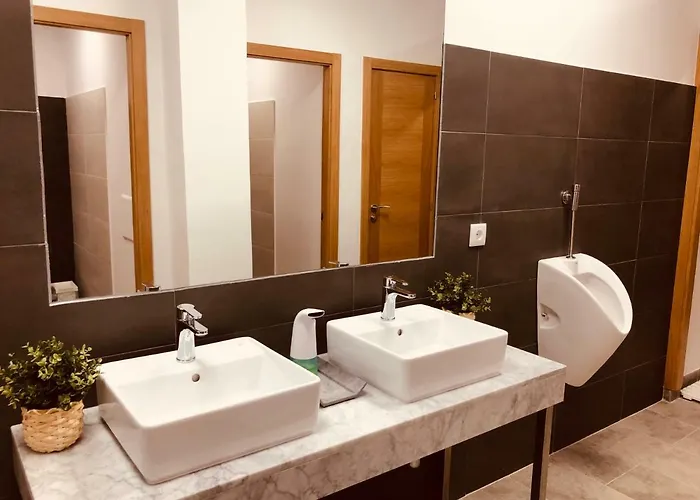 Sixtos No Caminho - No Bike Storage